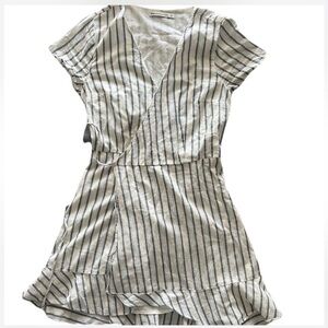 Abercrombie & Fitch Gray Asymmetrical Striped Dress